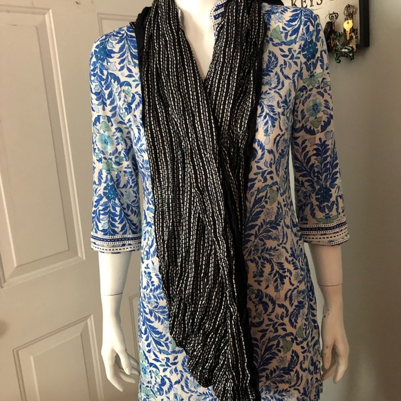 Infinity Loop scarf - Picture 1 of 5
